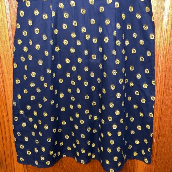 JCrew Factory V-neck button front dress in linen/cotton; Sz 6; style L6981; navy - Picture 9 of 12